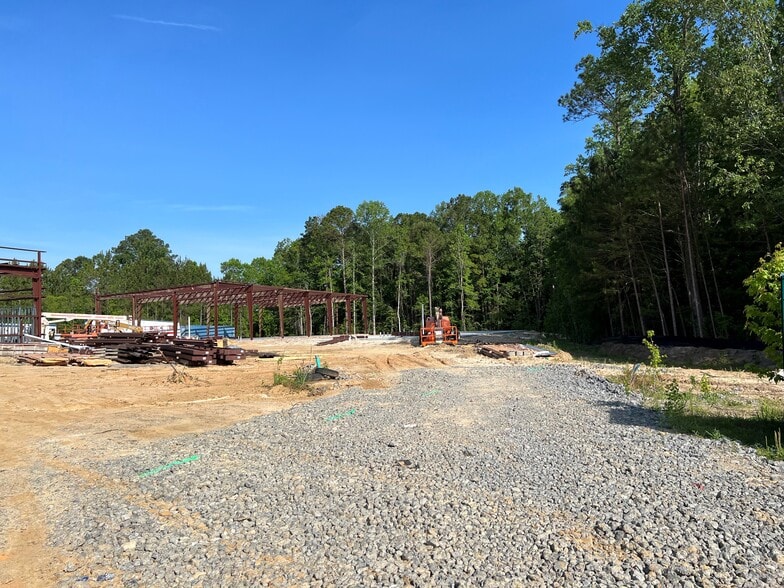 7641 Sandlapper Pky, North Charleston, SC à vendre - Photo principale – Image 1 sur 12