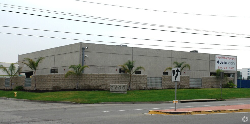 2350-2400 S Central Ave, Compton, CA à louer - Photo de l’immeuble – Image 2 sur 39
