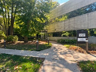 Plus de détails pour 1715 Indian Wood Cir, Maumee, OH - Coworking à louer