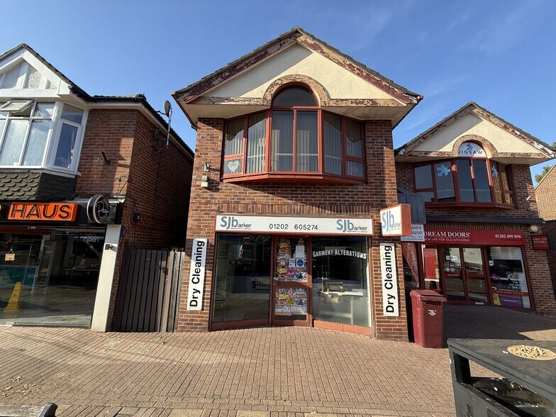 183-185 Lower Blandford Rd, Broadstone à louer - Photo de l’immeuble – Image 2 sur 2