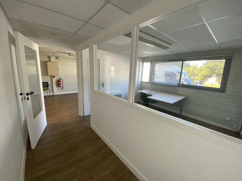 15 Ter Boulevard Jean Moulin, Nantes à louer - Photo de l’immeuble – Image 2 sur 10