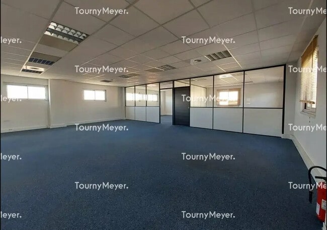 Plus de détails pour Bureau à louer