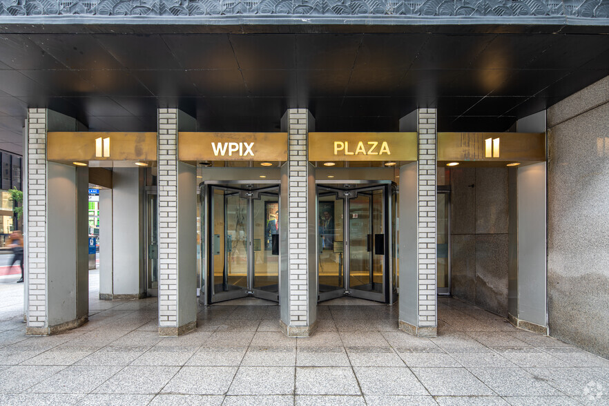 220 E 42nd St, New York, NY à louer - Photo de l’immeuble – Image 3 sur 3