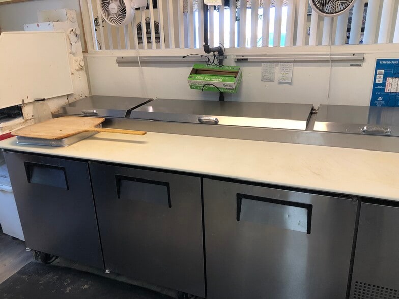 3114 Chicago Dr, Hudsonville, MI à vendre - Photo intérieure – Image 3 sur 8