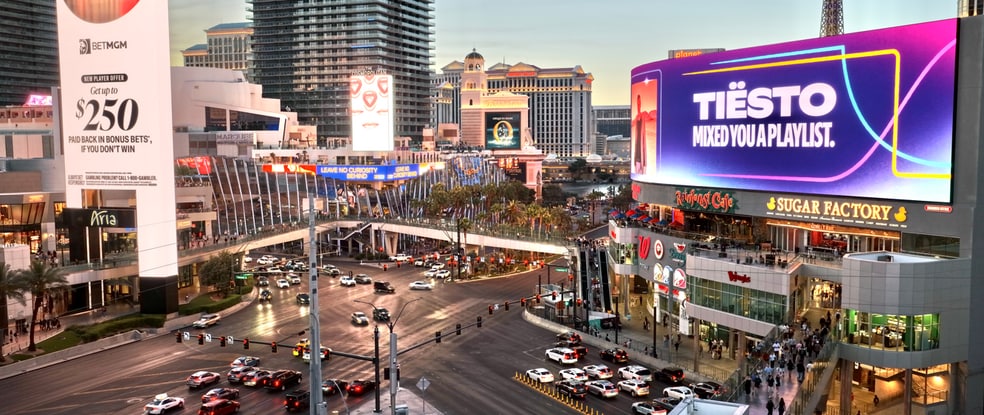 3717 S Las Vegas Blvd, Las Vegas, NV à louer - Aérien – Image 3 sur 14