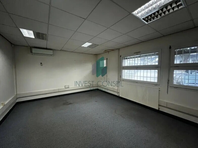 Bureau dans Cergy à louer - Photo de l’immeuble – Image 2 sur 12