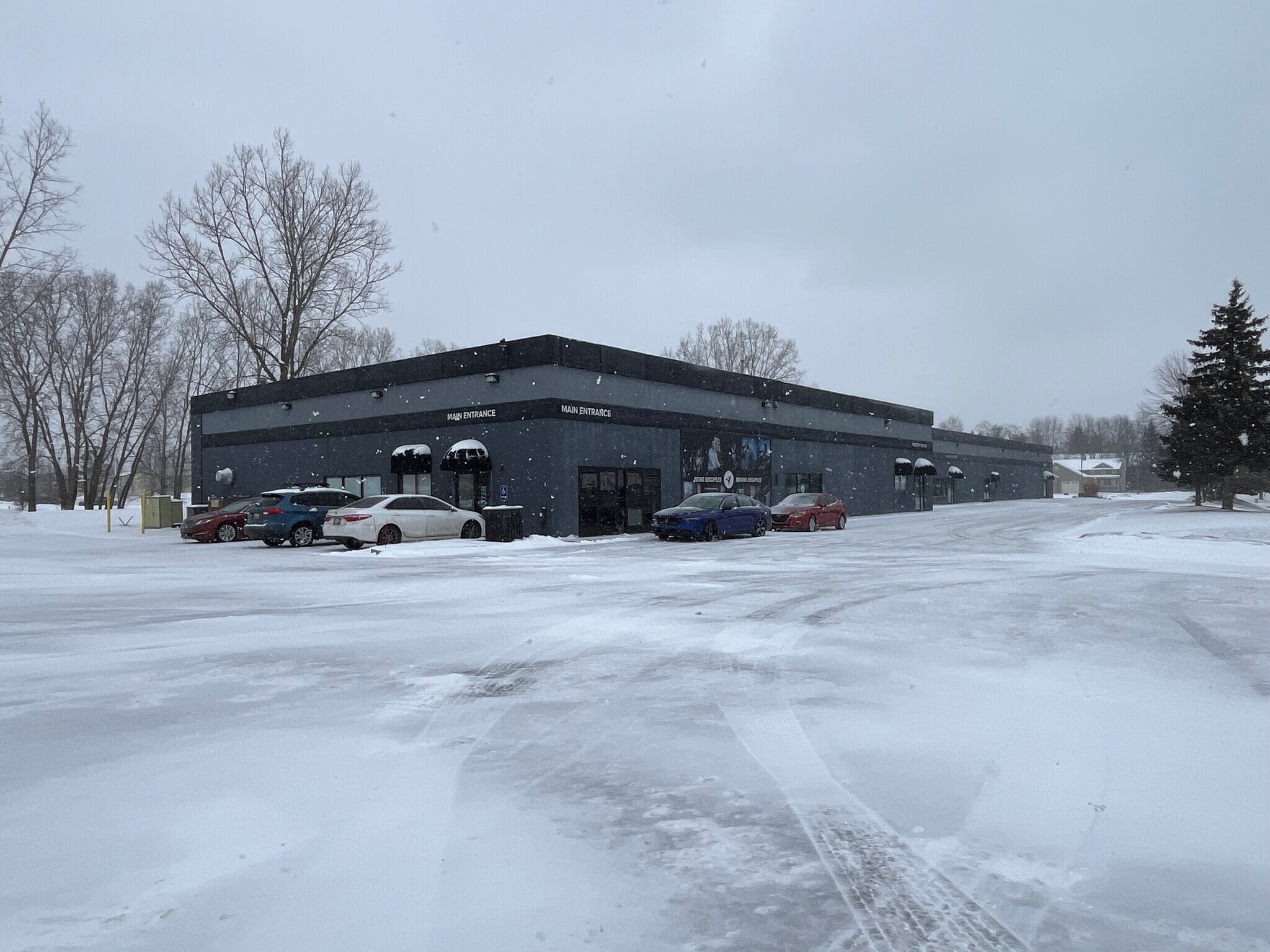 4525 Stauffer Ave SE, Grand Rapids, MI à louer Photo de l’immeuble– Image 1 sur 13