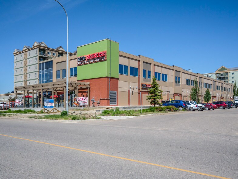 8520 Manning Ave, Fort McMurray, AB à louer - Photo de l’immeuble – Image 2 sur 11