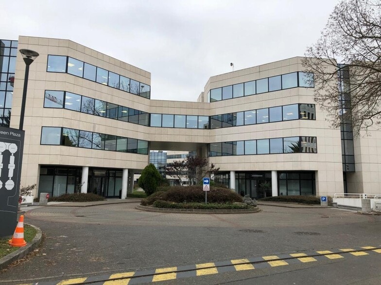 6 Rue Dewoitine, Vélizy-Villacoublay à louer - Photo de l’immeuble – Image 2 sur 5