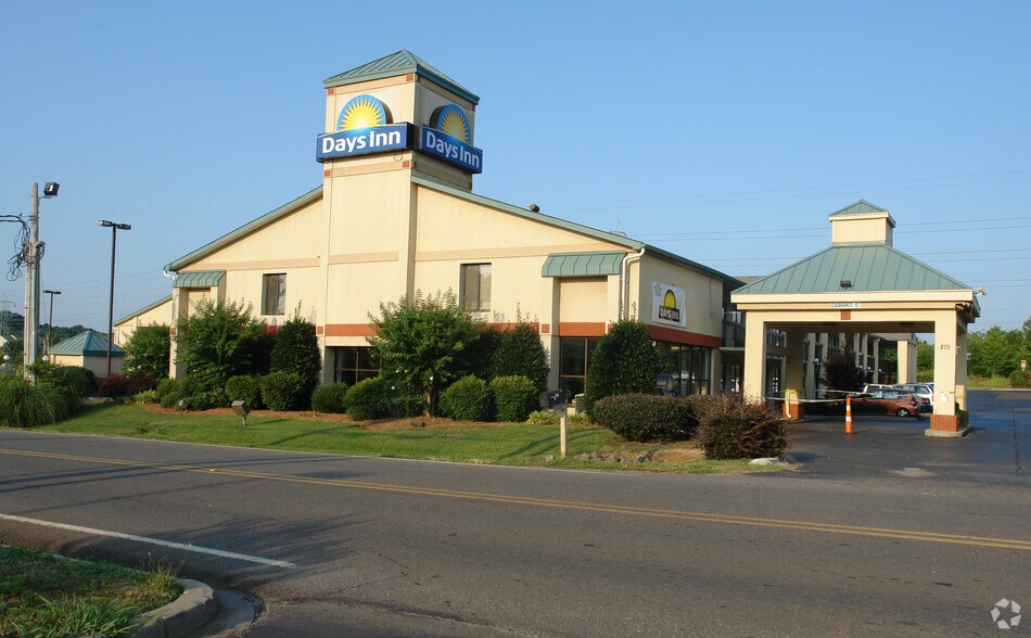 875 Riverview Rd, Rock Hill, SC à vendre - Photo de l’immeuble – Image 3 sur 6