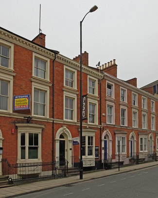 Plus de détails pour 38 Derngate, Northampton - Local commercial à louer