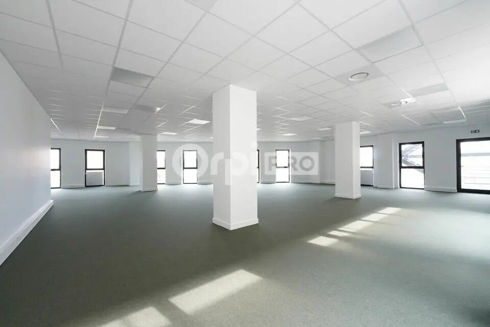 Bureau dans Montluel à vendre Photo intérieure– Image 1 sur 11