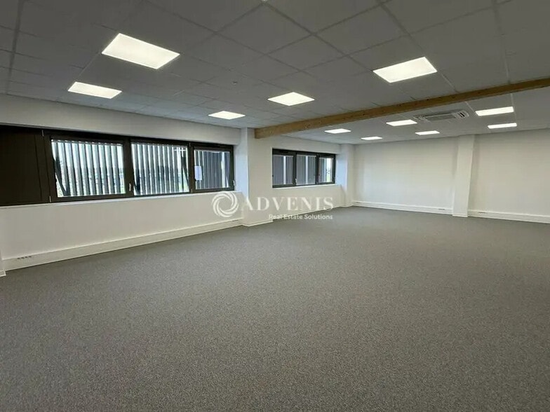 2 Rue Robert Schuman, Ozoir-la-Ferrière à louer - Photo intérieure – Image 3 sur 6
