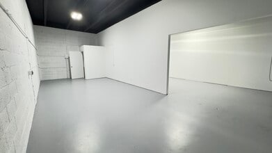 5000 Lake Worth Rd, Lake Worth, FL à louer Photo intérieure– Image 2 sur 7