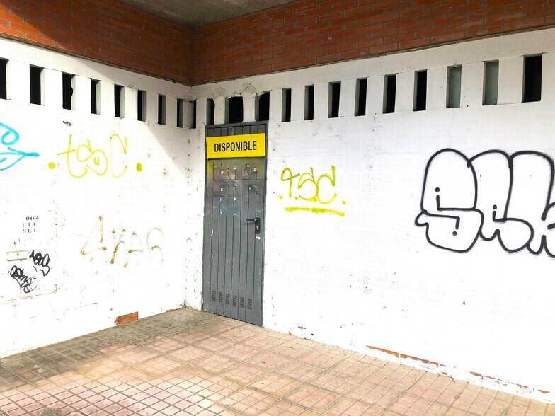 Local commercial dans Ponferrada à vendre - Photo de l’immeuble – Image 2 sur 12