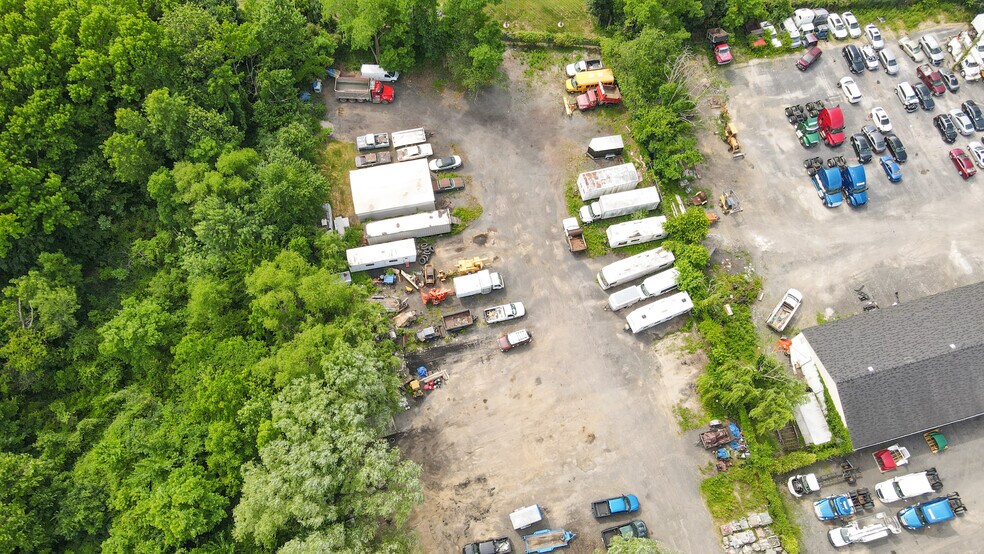 5400-5404 Bristol Emilie Rd, Levittown, PA à vendre - Photo de l’immeuble – Image 2 sur 23