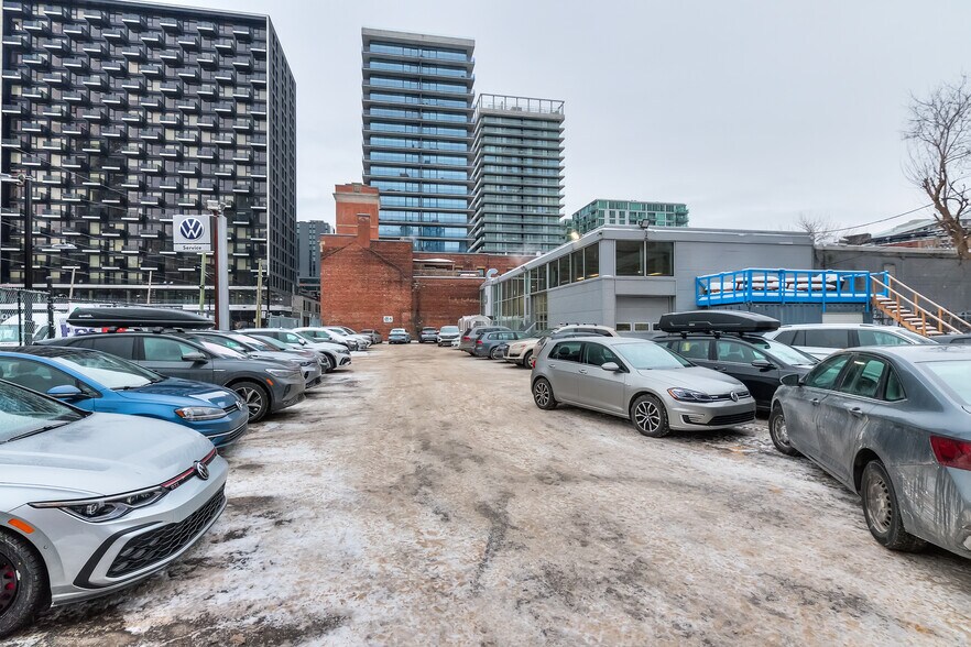 280 Rue Young, Montréal, QC à louer - Photo de l’immeuble – Image 3 sur 12