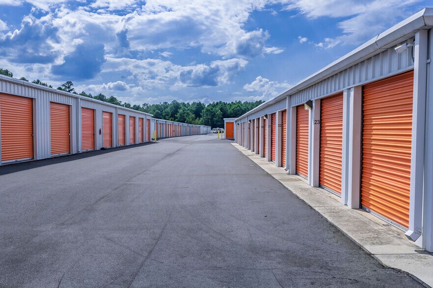 Stow and Go Storage 2 Property Portfolio portefeuille de 2 biens à vendre sur LoopNet.fr - Photo de l’immeuble – Image 2 sur 16