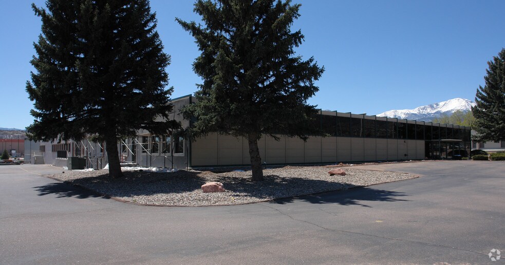 1485 Garden Of The Gods Rd, Colorado Springs, CO à vendre - Photo de l’immeuble – Image 2 sur 23