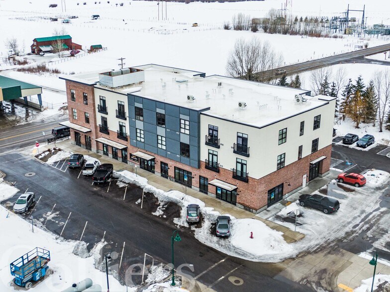 107 W Little Ave, Driggs, ID à louer - Photo de l’immeuble – Image 2 sur 6