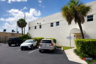 Plus de détails pour 2116 Sherman St, Hollywood, FL - Industriel/Logistique à louer