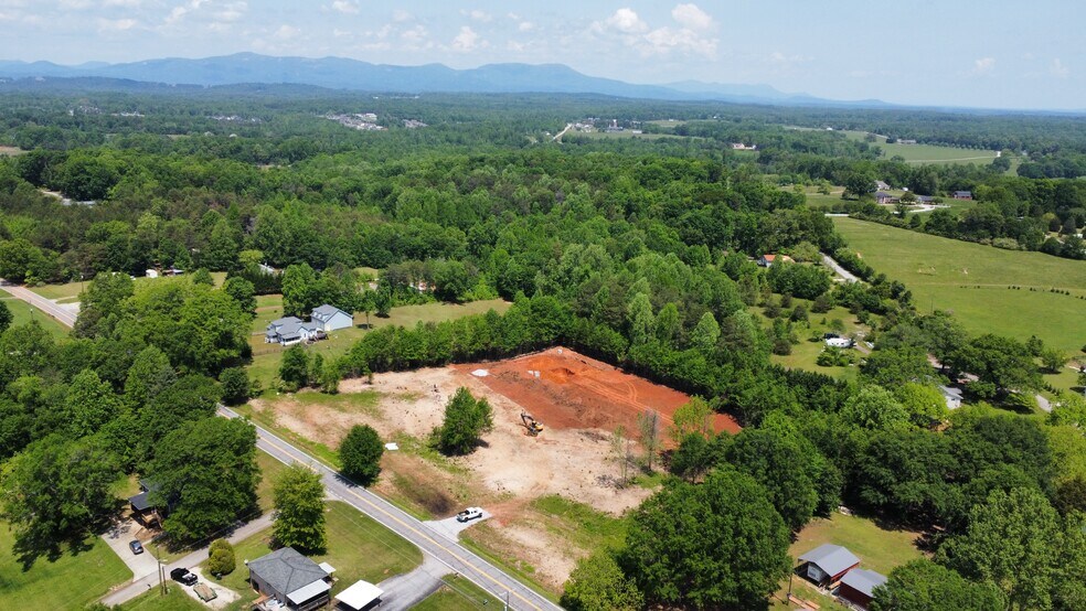 3828 101 hwy, Greer, SC à louer - Photo de l’immeuble – Image 2 sur 7