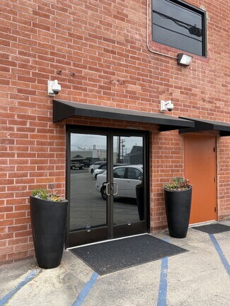 Plus de détails pour 441 N Varney St, Burbank, CA - Bureau à louer