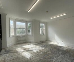 27 Thorne Road, Doncaster à louer Photo intérieure– Image 2 sur 2