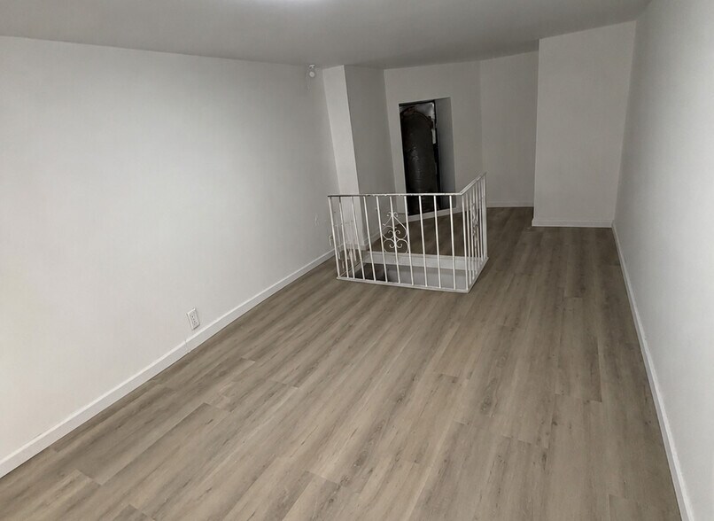 836 Washington Ave, Brooklyn, NY à louer - Photo de l’immeuble – Image 2 sur 5