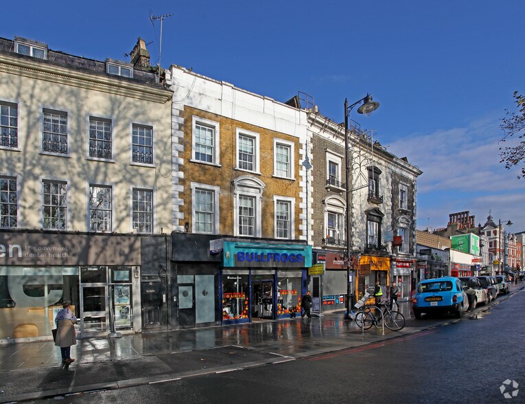 9 The Pavement, Londres à vendre - Photo de l’immeuble – Image 1 sur 4