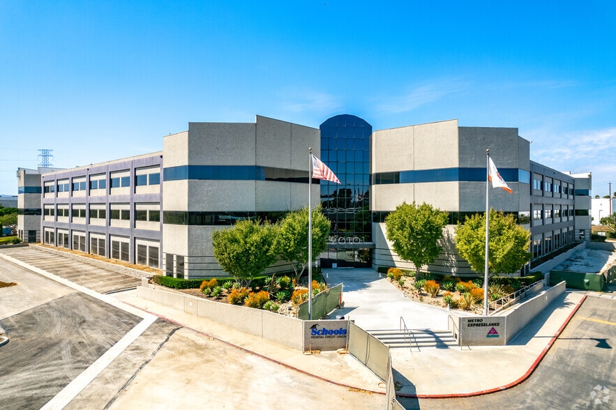 20101 Hamilton Ave, Torrance, CA à vendre - Photo principale – Image 1 sur 4