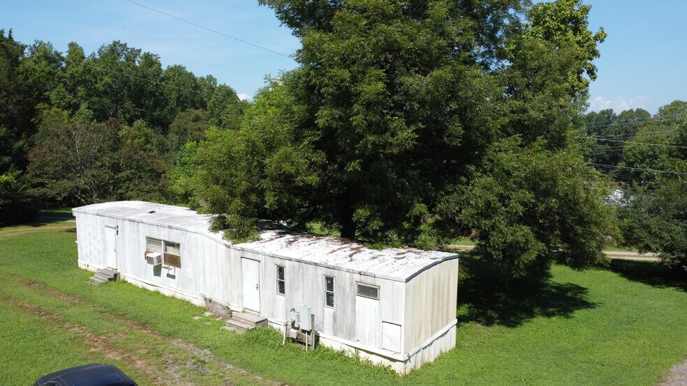 3686 Cook Rd, Valdese, NC à vendre - Photo de l’immeuble – Image 3 sur 8