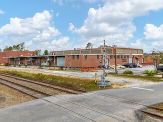 Plus de détails pour 701 Oriole Dr, Hendersonville, NC - Industriel/Logistique à louer