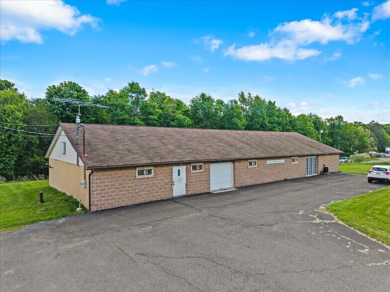 1304 Main St, Gouldsboro, PA à vendre - Photo de l’immeuble – Image 2 sur 33