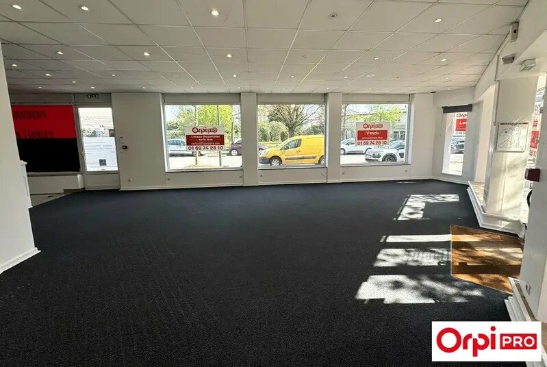 Bureau dans Savigny-sur-Orge à vendre - Photo intérieure – Image 3 sur 7