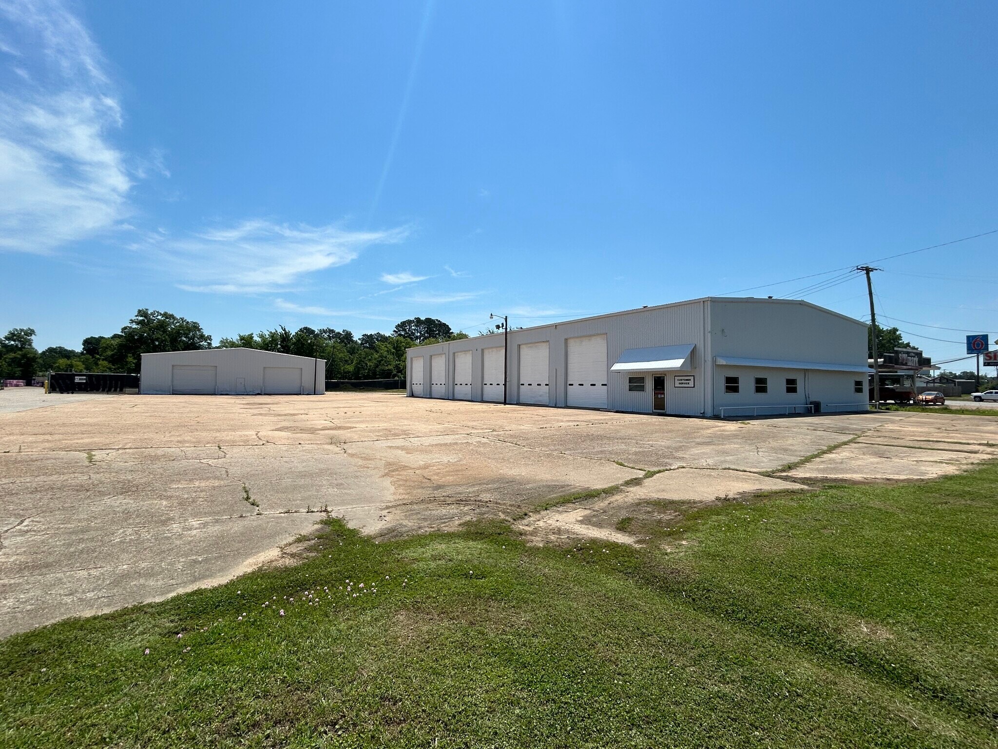 246 N Pearson Rd, Jackson, MS à louer Photo de l’immeuble– Image 1 sur 18