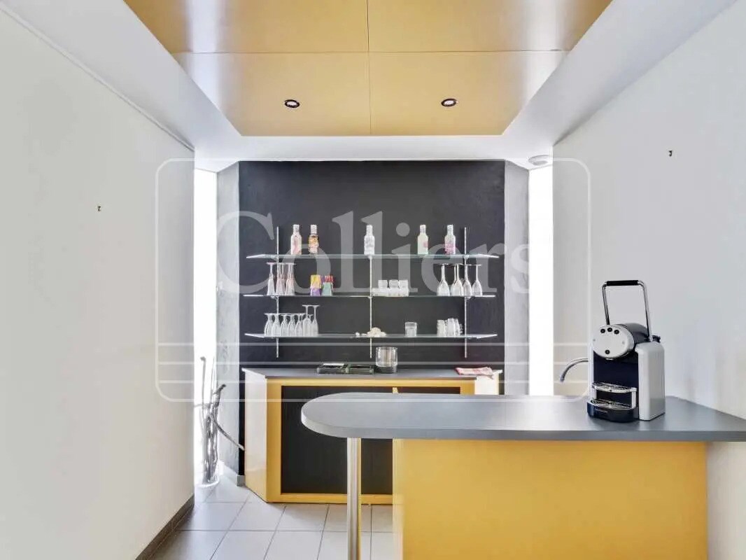 Bureau dans Marseille à louer Photo de l’immeuble– Image 1 sur 12