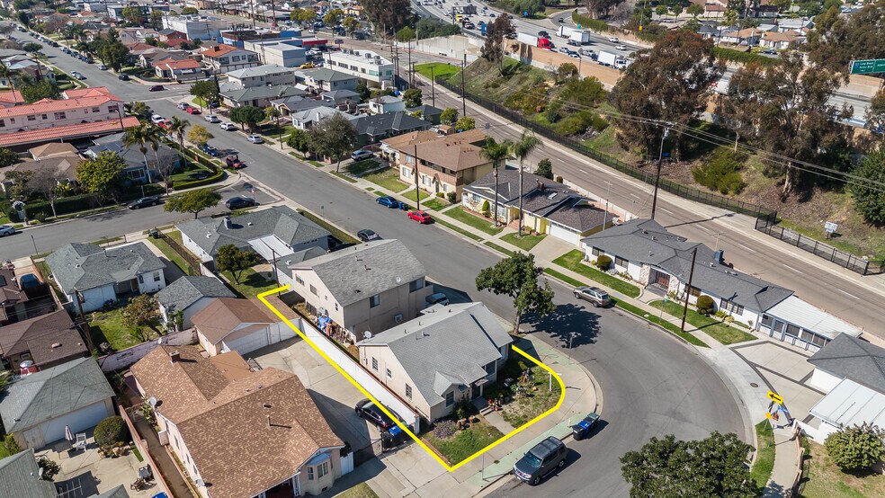 231 Blackshear Ave, East Los Angeles, CA à vendre - Photo de l’immeuble – Image 3 sur 12