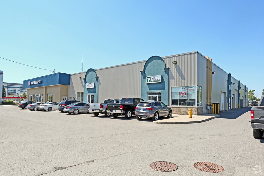 1528 Star Top Rd, Ottawa, ON à louer - Photo de l’immeuble – Image 2 sur 2