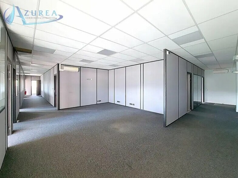 Bureau dans Mandelieu-la-Napoule à louer - Photo intérieure – Image 2 sur 11