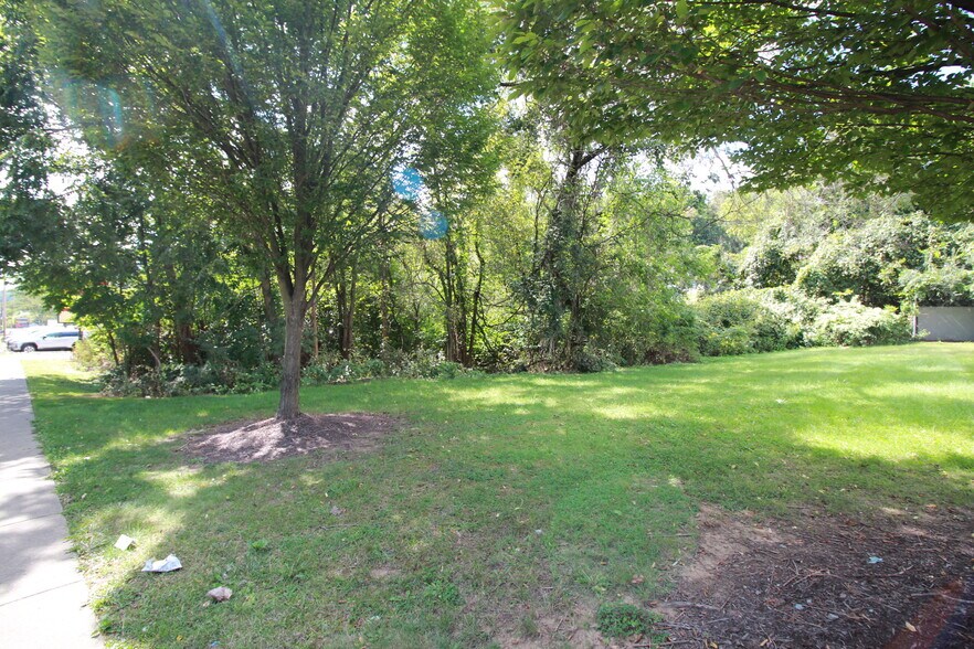618 Rodi Rd, Pittsburgh, PA à vendre - Photo de l’immeuble – Image 2 sur 12