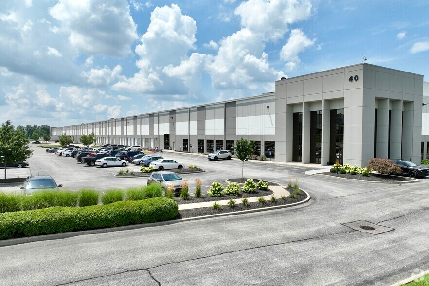 40 Logistics Blvd, Walton, KY à louer - Photo principale – Image 1 sur 3