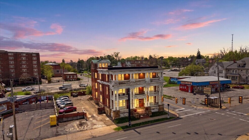 283 Park Ave W, Mansfield, OH à vendre - Photo de l’immeuble – Image 2 sur 47