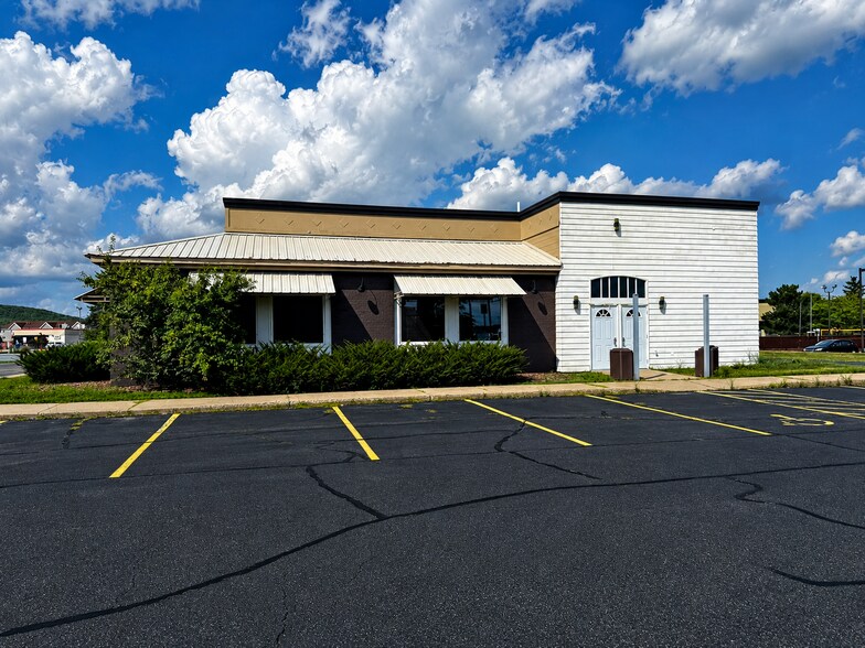 1490 County Road Xx, Rothschild, WI à vendre - Photo de l’immeuble – Image 2 sur 10