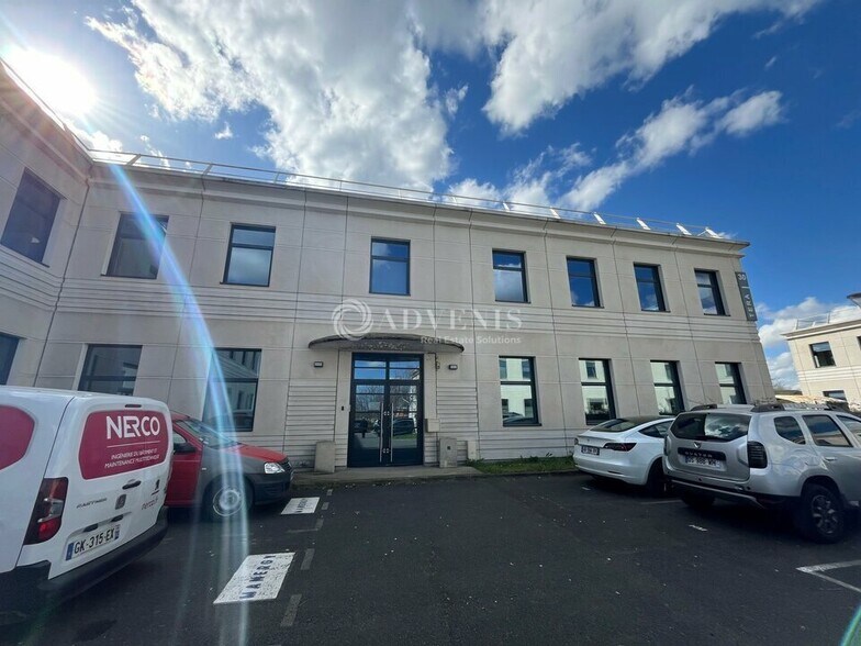 30 Rue Eugène Dupuis, Créteil à louer - Photo de l’immeuble – Image 1 sur 4