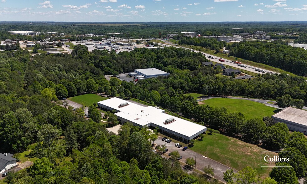 310 Inglesby Pky, Duncan, SC à vendre - Photo de l’immeuble – Image 3 sur 20