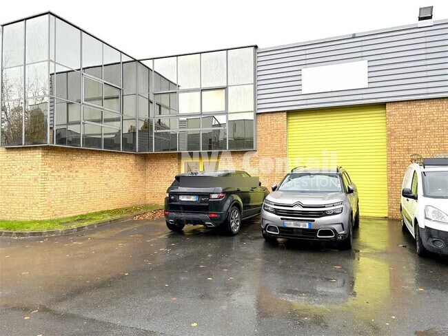 Plus de détails pour 1 Rue Gustave Eiffel, Le Plessis-Bouchard - Industriel/Logistique à louer