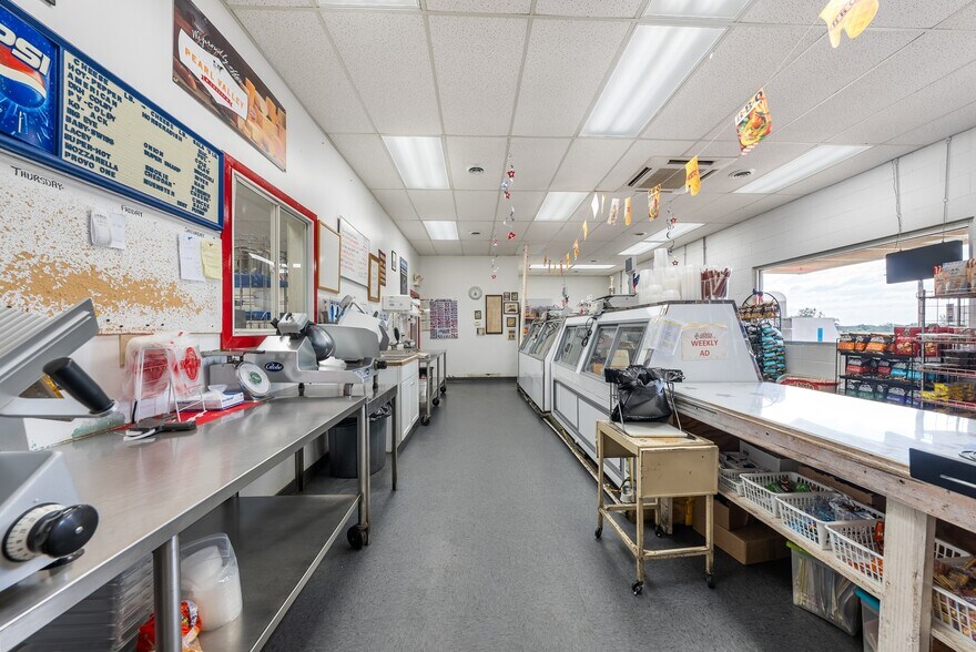 1400 Commerce Dr, New Lexington, OH à vendre - Photo intérieure – Image 2 sur 12