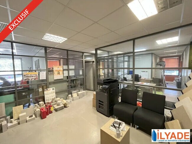Plus de détails pour Bureau à vendre