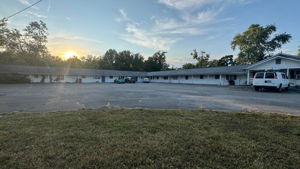 1950 N Illinois Ave, Carbondale, IL à vendre - Photo de l’immeuble – Image 3 sur 6